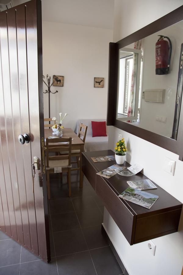 Apartamentos Puerta Sierra Puerto Serrano Kültér fotó